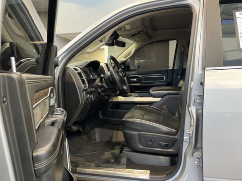 Used 2020 RAM 3500 Laramie image 16