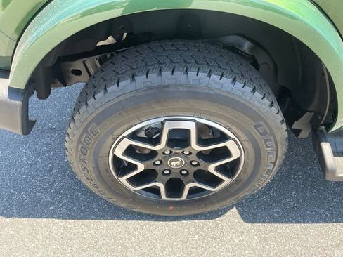 Used 2025 Ford Bronco Outer Banks AWD/4WD image 11