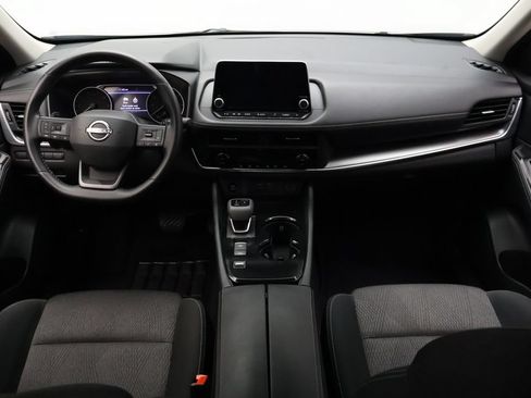 Used 2025 Nissan Rogue SV FWD image 24