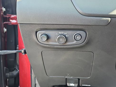 Certified 2023 Buick Encore GX Select w/ Sport Touring Package AWD/4WD image 31