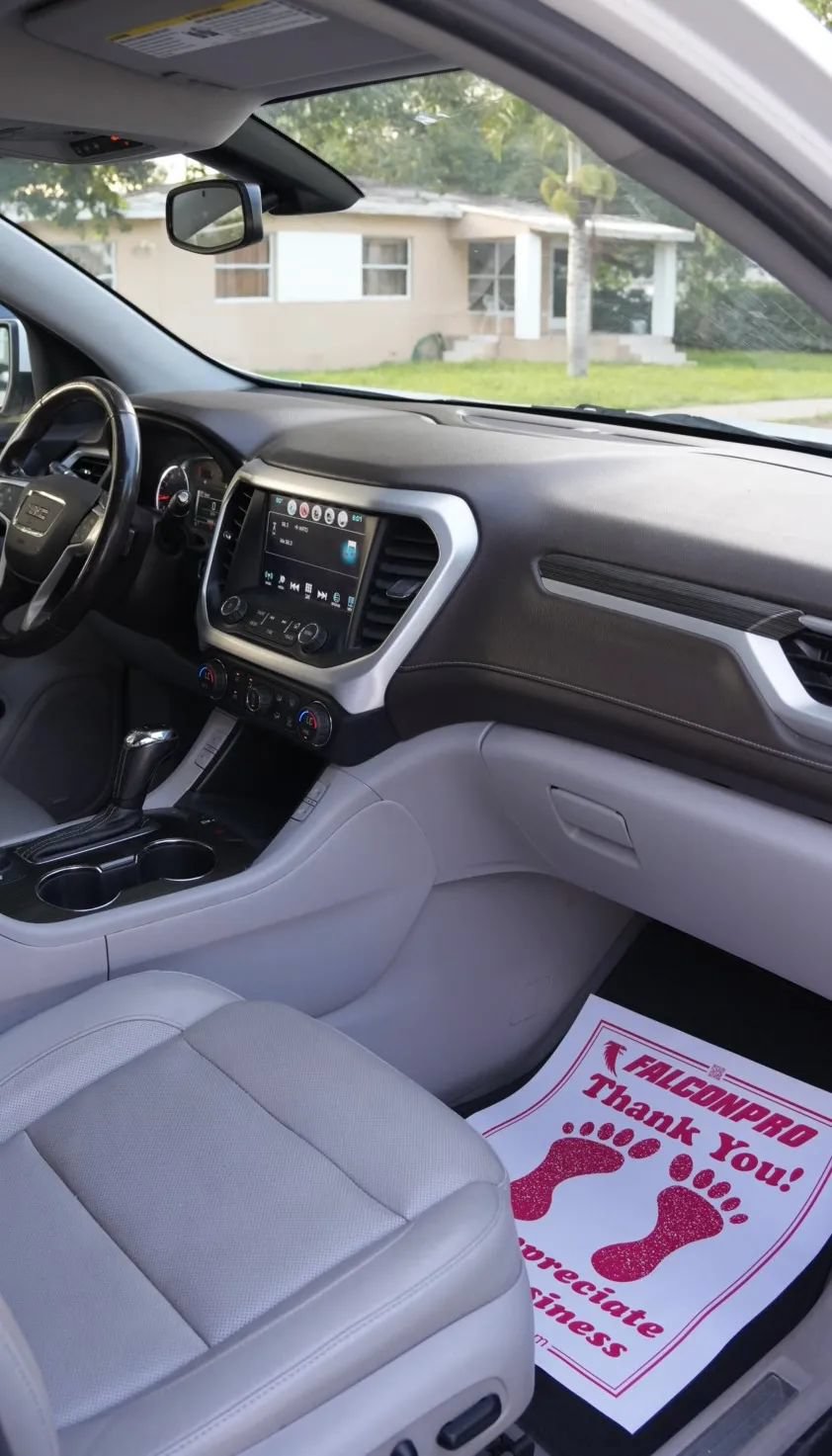 Used 2019 GMC Acadia SLT FWD image 11