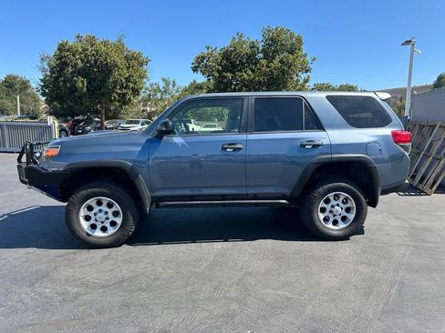 Used 2012 Toyota 4Runner Trail AWD/4WD image 2