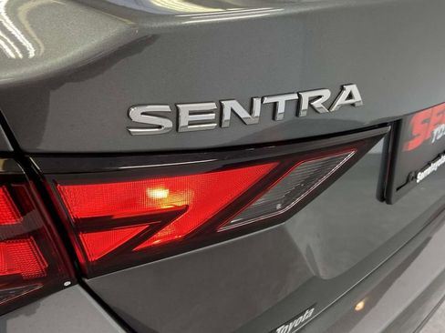 Used 2025 Nissan Sentra S FWD image 10