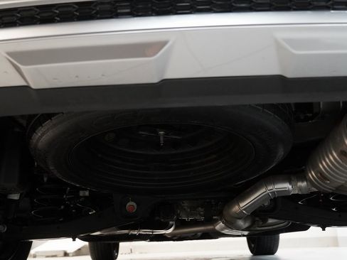 Used 2023 Kia Sorento EX image 11