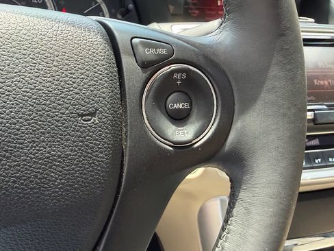 Used 2015 Honda Accord EX-L image 26