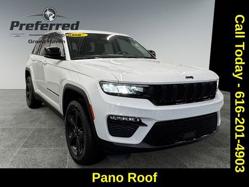 Used 2023 Jeep Grand Cherokee Limited w/ Black Appearance Package image 1