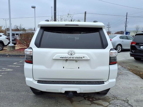 Used 2019 Toyota 4Runner SR5 Premium image 25