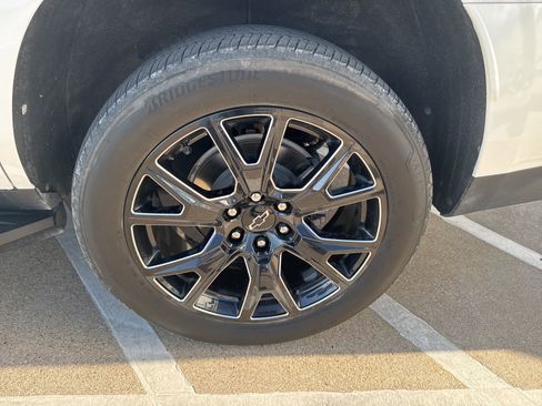 Used 2023 Chevrolet Tahoe Premier image 4