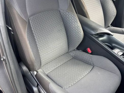 Used 2020 Toyota C-HR LE FWD image 15