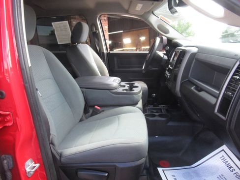 Used 2016 RAM 2500 Tradesman w/ Chrome Appearance Group AWD/4WD image 8