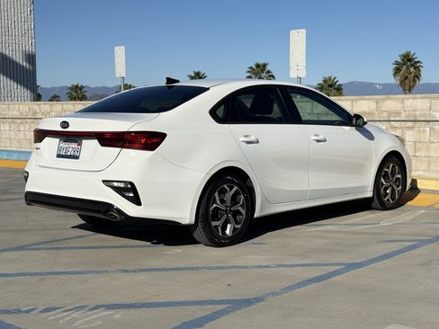 Used 2021 Kia Forte LXS image 11