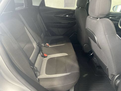 Used 2023 Chevrolet TrailBlazer LT w/ Convenience Package FWD image 25