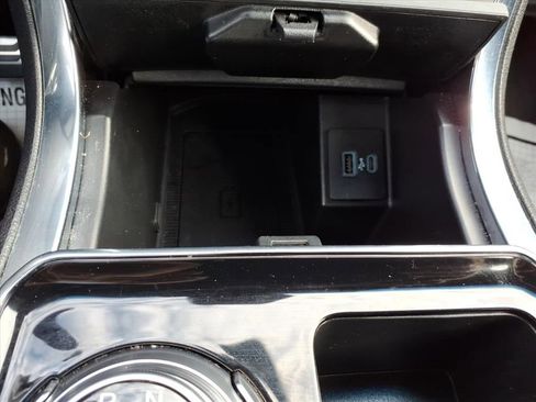 Used 2020 Ford Edge ST w/ Cold Weather Package image 18