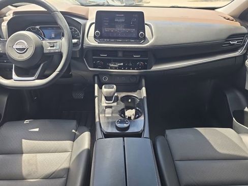 Certified 2023 Nissan Rogue SV w/ SV Premium B Package AWD/4WD image 15