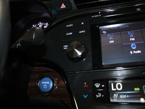 Used 2015 Toyota Avalon Limited FWD image 35
