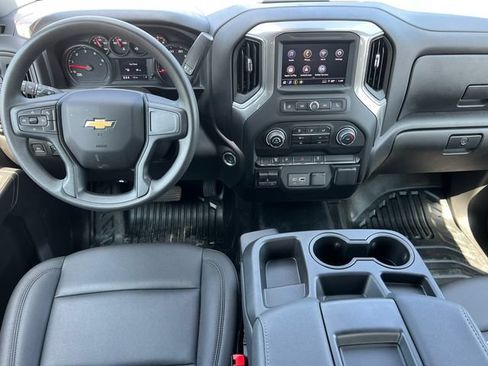 Used 2024 Chevrolet Silverado 2500 W/T w/ WT Fleet Convenience Package AWD/4WD image 2