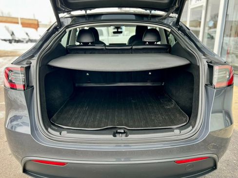 Used 2023 Tesla Model Y Long Range image 7