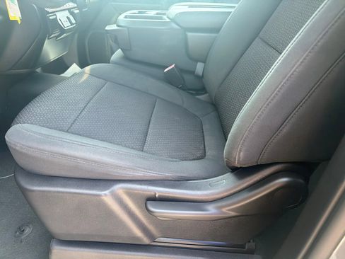 Used 2021 Chevrolet Silverado 1500 Custom AWD/4WD image 12