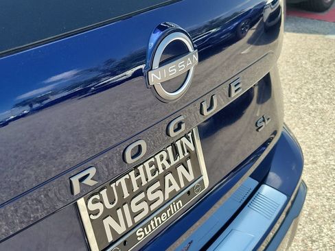 Certified 2024 Nissan Rogue SL FWD image 6