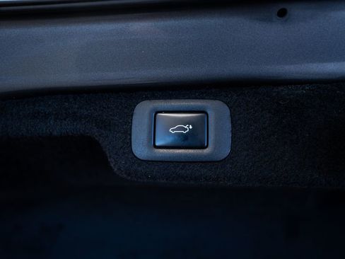 Used 2019 Lexus LS 500 F Sport image 58