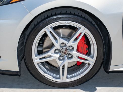 Used 2023 Chevrolet Corvette Stingray Coupe w/ Z51 Performance Package image 32