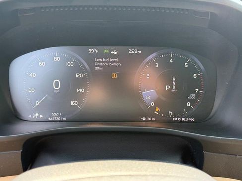 Used 2019 Volvo XC40 T5 Momentum AWD/4WD image 21