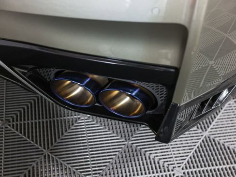 Used 2021 Nissan GT-R Premium image 9