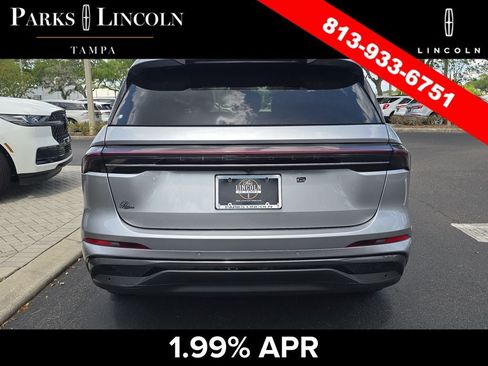 Certified 2025 Lincoln Nautilus Premier w/ Jet Appearance Package AWD/4WD image 5