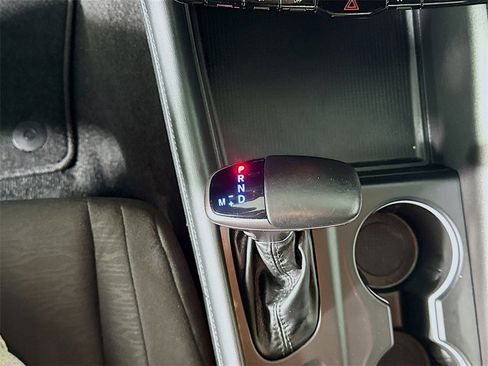 Used 2024 Dodge Durango SXT w/ SXT Blacktop Group image 16