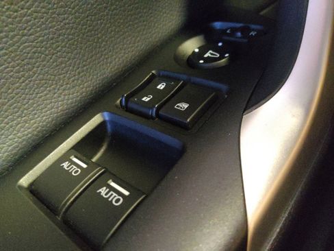 Used 2015 Honda Accord EX-L image 27