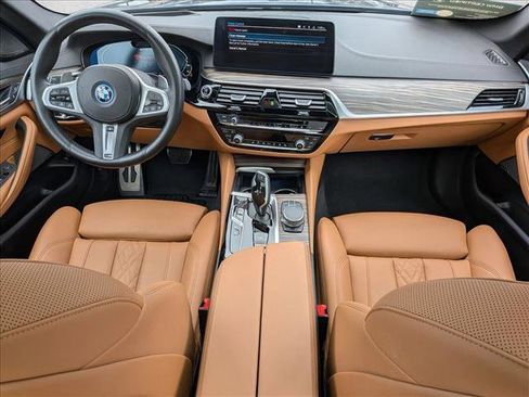 Certified 2023 BMW 530e w/ M Sport Package image 19