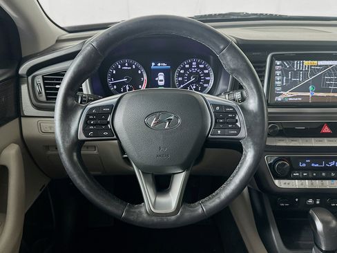 Used 2018 Hyundai Sonata Limited w/ Limited Ultimate Package 03 FWD image 18