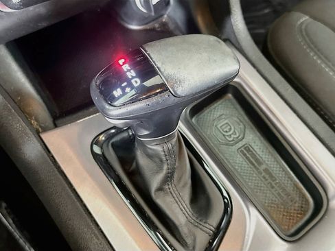 Used 2019 Dodge Charger R/T w/ Blacktop Package RWD image 30