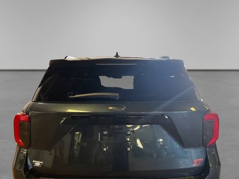 Certified 2022 Ford Explorer ST AWD/4WD image 19