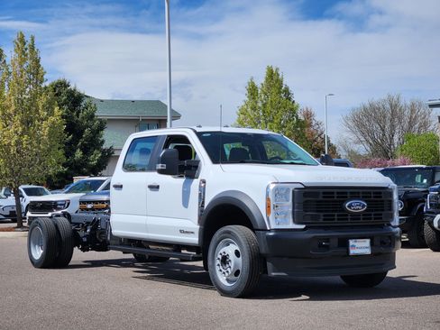 New 2025 Ford F550 4x4 Crew Cab Super Duty image 1