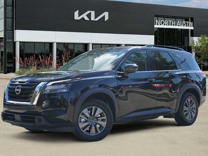 Used 2025 Nissan Pathfinder SV