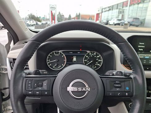 Certified 2023 Nissan Rogue SL w/ SL Premium Package image 20