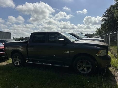 Used 2016 RAM 1500 Express AWD/4WD image 6