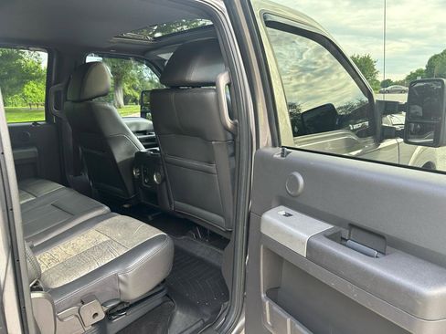 Used 2011 Ford F250 Lariat w/ Chrome Pkg AWD/4WD image 16