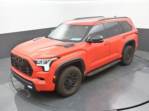 Used 2023 Toyota Sequoia TRD Pro AWD/4WD image 33