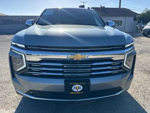 Used 2025 Chevrolet Tahoe Premier RWD image 2