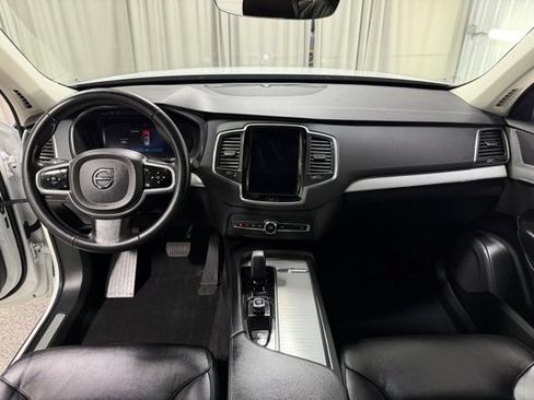Used 2023 Volvo XC90 B5 Core w/ Protection Package Premier AWD/4WD image 13