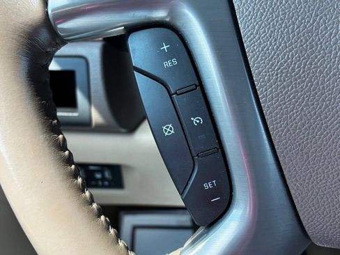 Used 2013 Chevrolet Silverado 2500 LTZ w/ LTZ Plus Package RWD image 15