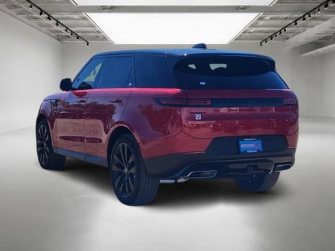 Used 2025 Land Rover Range Rover Sport SE AWD/4WD image 3