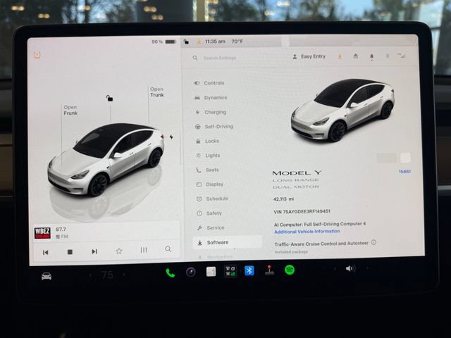 Used 2024 Tesla Model Y Long Range AWD/4WD image 31