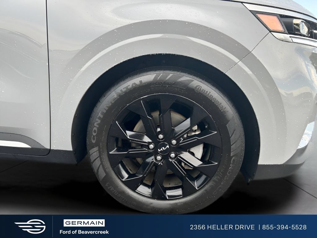 Used 2024 Kia Carnival SX Prestige FWD image 29