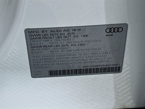 Used 2017 Audi SQ5 Premium Plus w/ Technology Package image 12