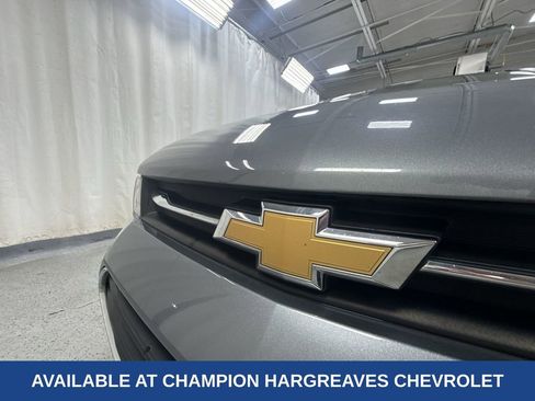 Used 2020 Chevrolet Trax LT w/ LT Convenience Package FWD image 39