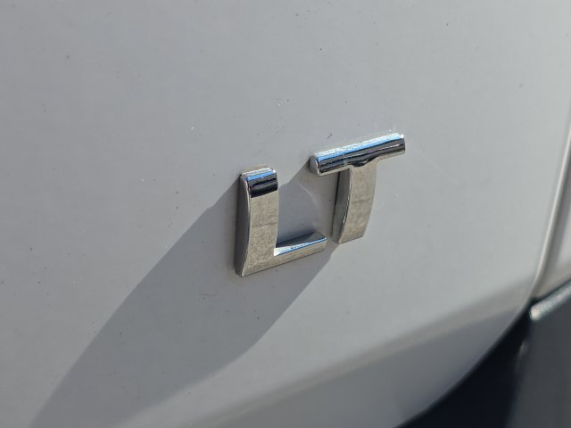 Certified 2023 Chevrolet Traverse LT FWD image 9