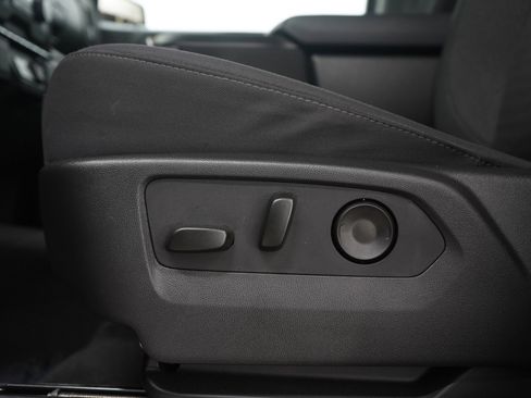 Used 2025 Chevrolet Silverado 1500 Custom Trail Boss w/ LPO, Dark Essentials Package image 22